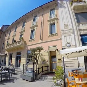 4* Pensión San Paolo