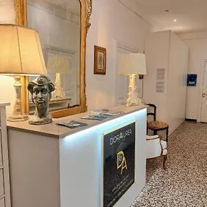 https://dora-aurea.hotelitalianriviera.com