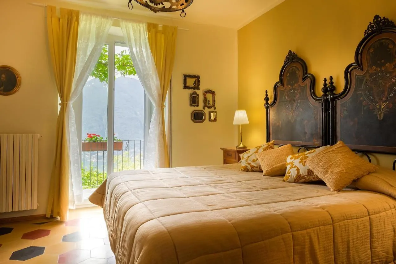 ベッド・アンド・ブレックファスト B&B Villa Le Ortensie Faggeto Lario