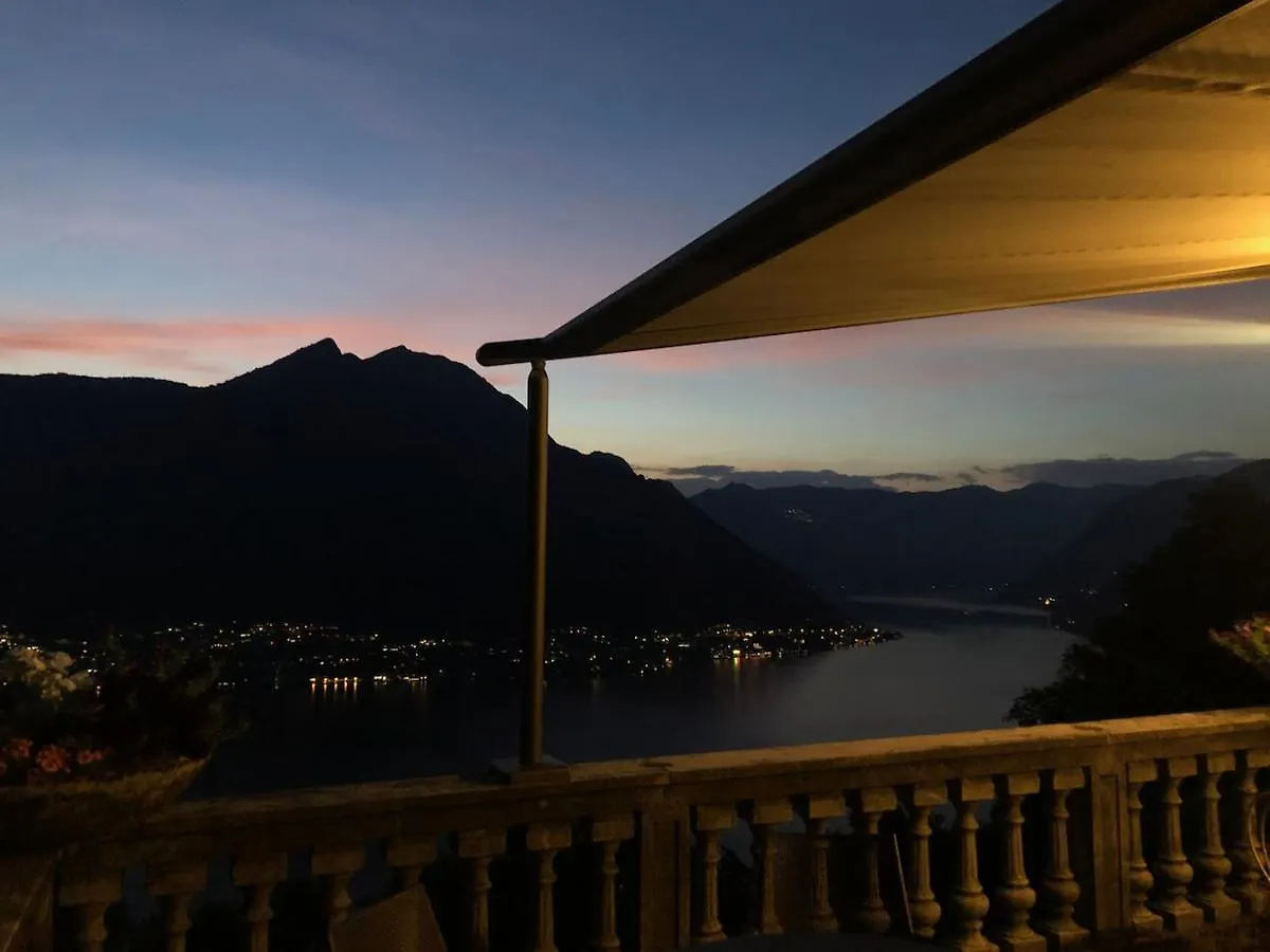 B&B Villa Le Ortensie Faggeto Lario イタリア