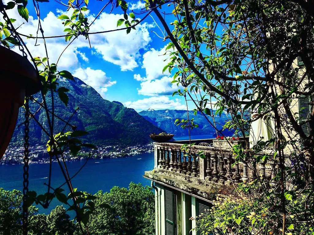 B&B Villa Le Ortensie Faggeto Lario ベッド・アンド・ブレックファスト